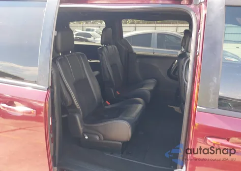 2018 Dodge Grand Caravan Sxt z USA, uszkodzony, nr VIN 2C4RDGCG5JR163232